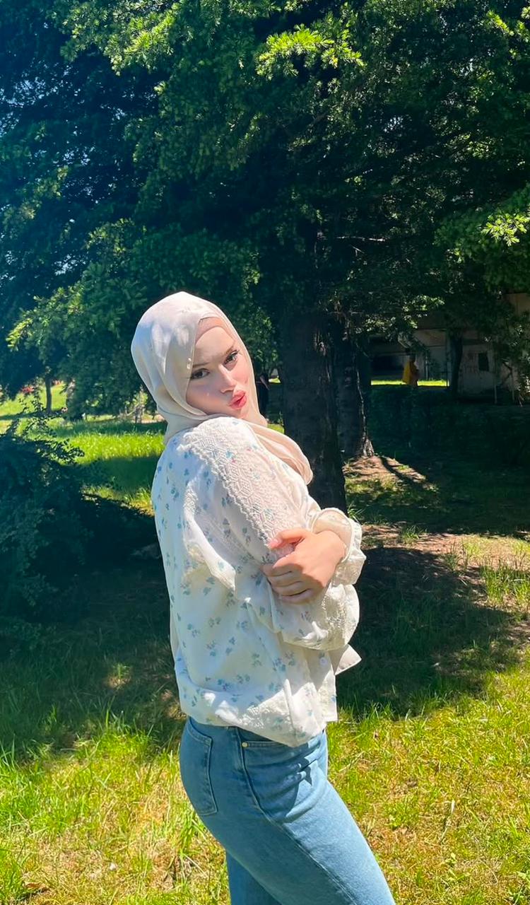 Ömercik Alımlı Bayan Escort Cemre